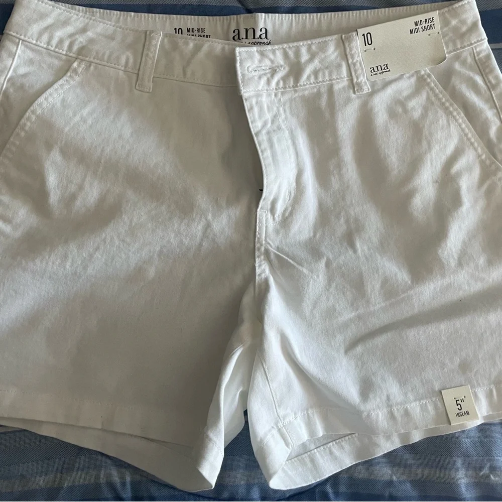 A.N.A Classic White Shorts